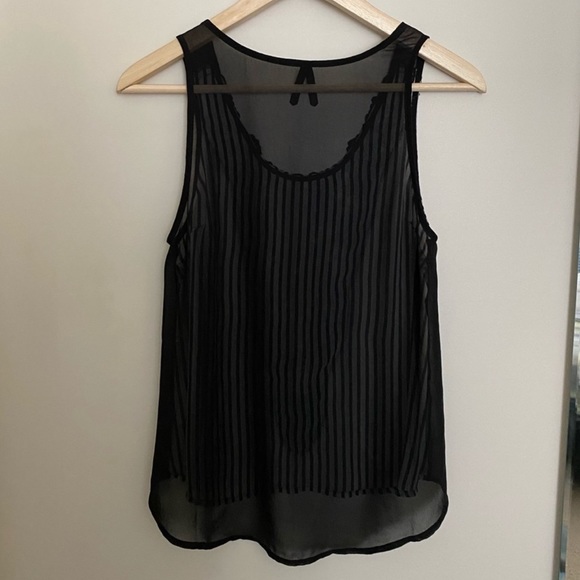 GENTLE FAWN Black White Striped Lace Mesh Tank - Picture 5 of 5